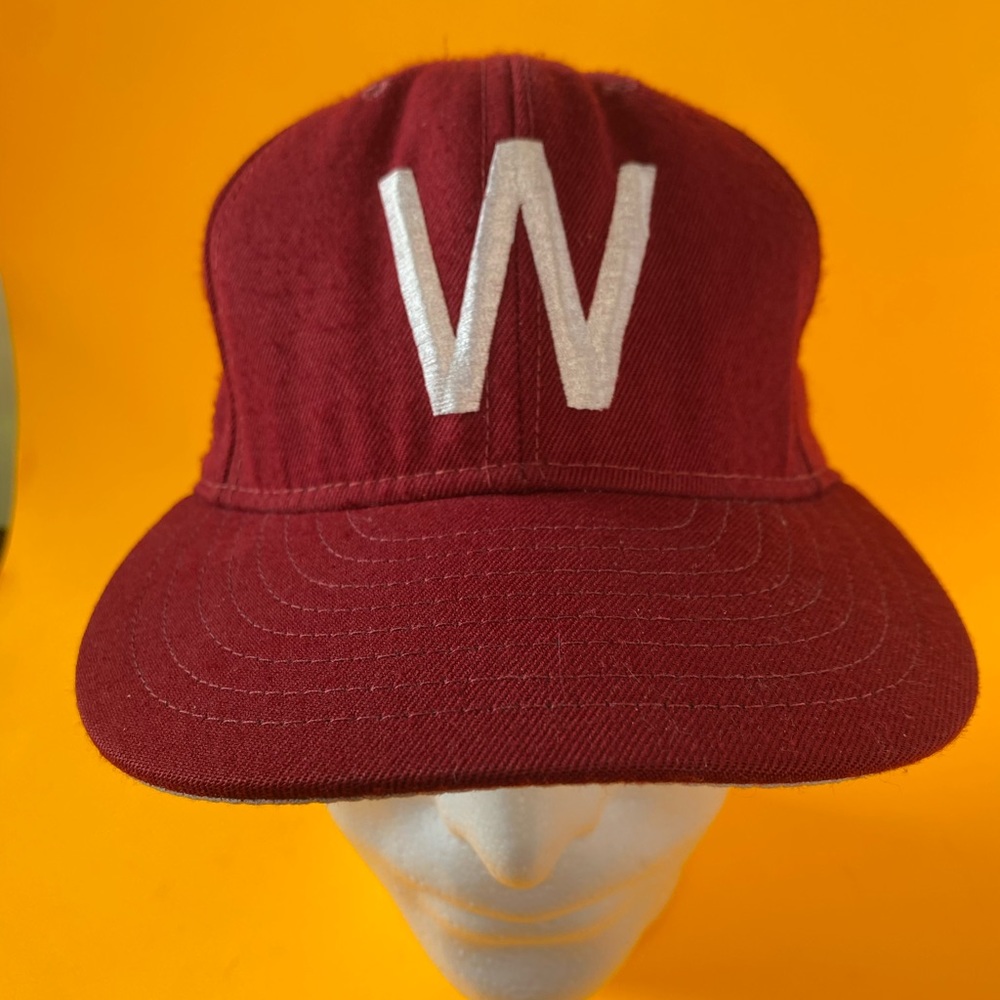 Vintage WSU fitted cap hat